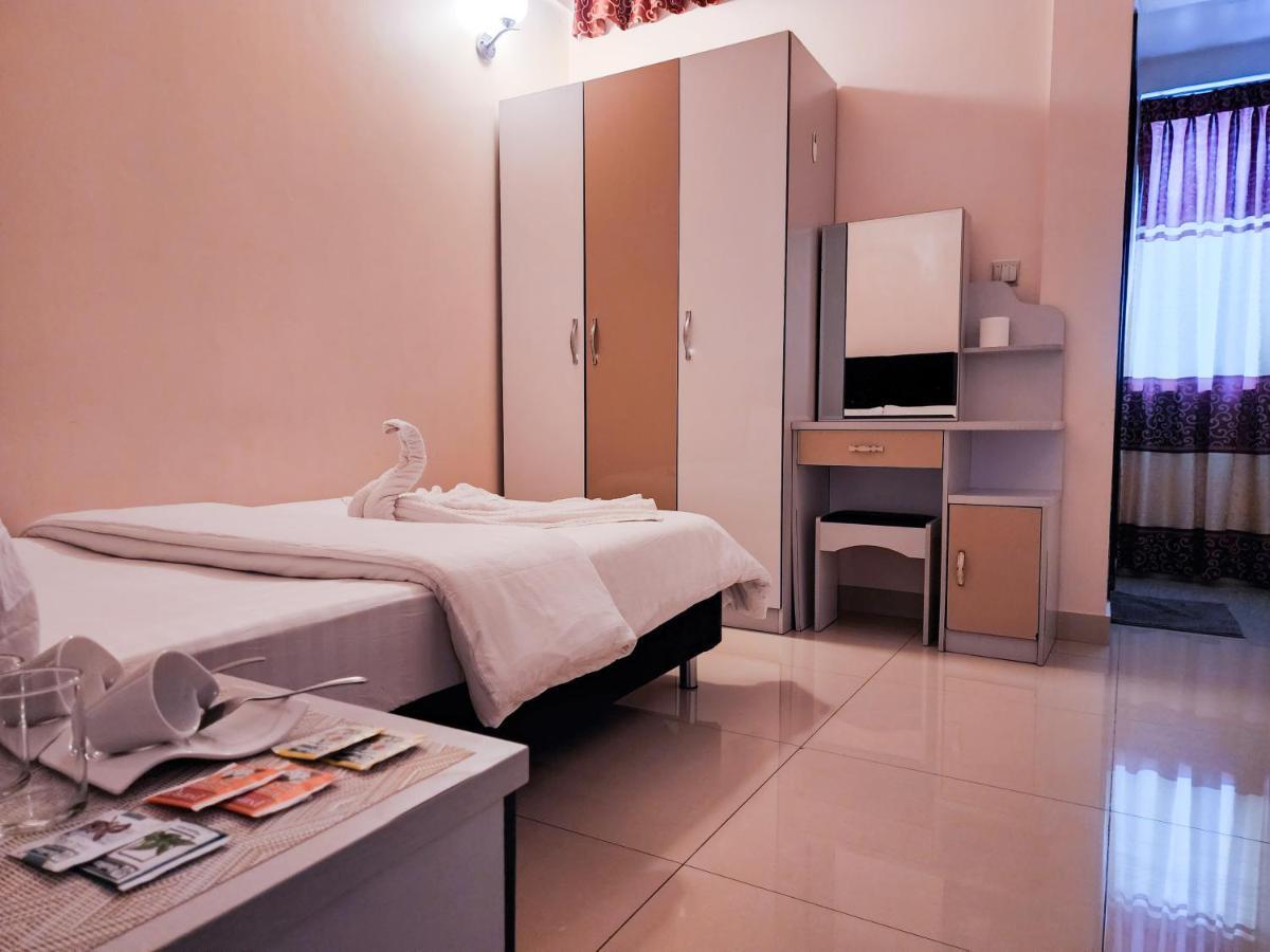 Reef Guest House Malé Eksteriør bilde